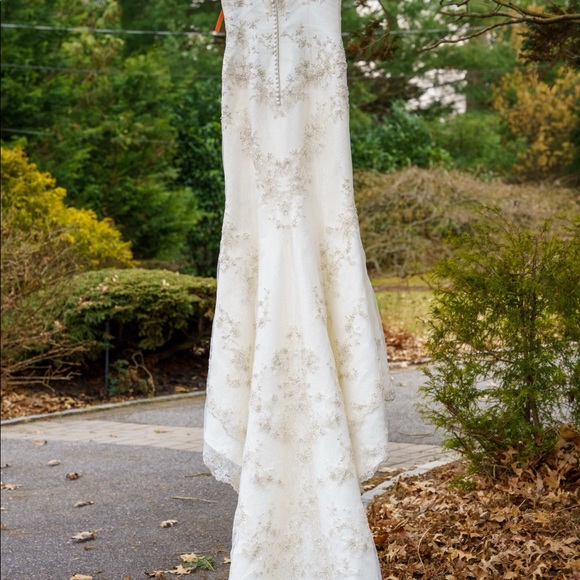 Michelle Roth Kleinfeld Wedding Gown, never worn NWT, Sz 12 non altered - Picture 6 of 7